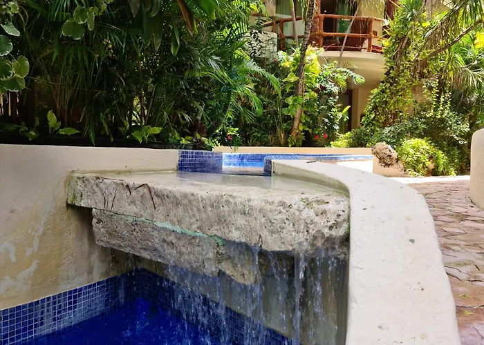 Willa Luxury Steps To The & 5ta Av, Amazing